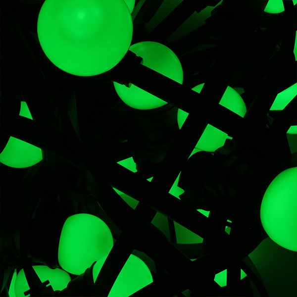 Ampoule Verte sur guirlande guinguette
